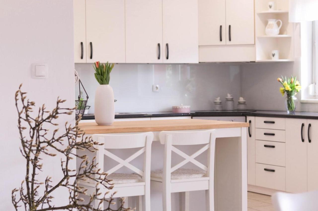 House Eden With Mountain Views Διαμέρισμα Μπλεντ Εξωτερικό φωτογραφία