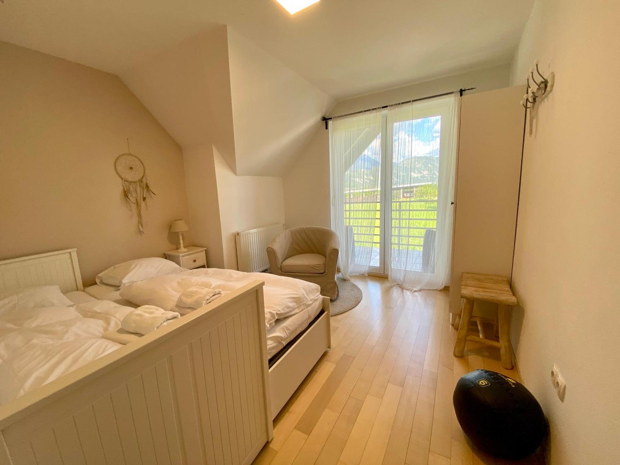 House Eden With Mountain Views Διαμέρισμα Μπλεντ Εξωτερικό φωτογραφία
